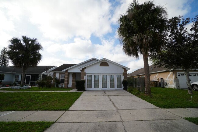 205 Indian Point Cir in Kissimmee, FL - Building Photo - Building Photo
