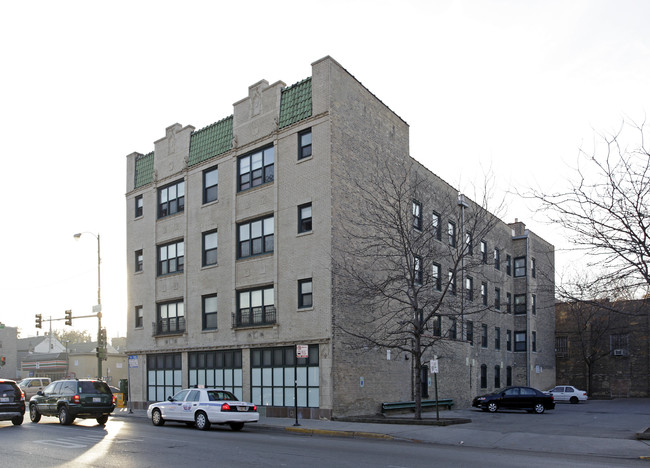 Belray Apartments in Chicago, IL - Building Photo - Building Photo