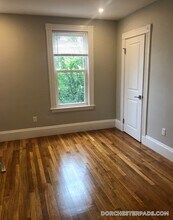 24 Pond St in Boston, MA - Building Photo - Building Photo