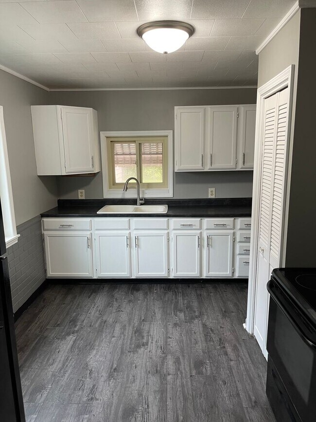 751 Vine Ave in Oshkosh, WI - Building Photo - Building Photo