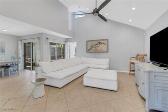 1145 Jardin Dr in Naples, FL - Building Photo - Building Photo