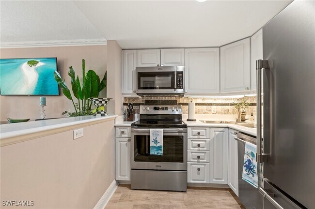 property at 950 7th Ave S