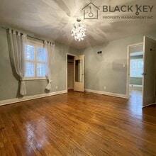 564 Queens Ave in London, ON - Building Photo - Building Photo