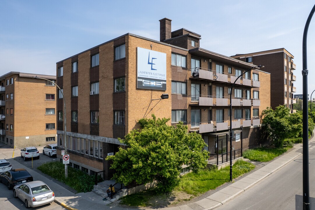 890 Crémazie Boul O in Montréal, QC - Building Photo
