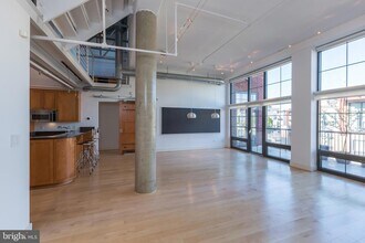 2328 Champlain St NW in Washington, DC - Foto de edificio - Building Photo
