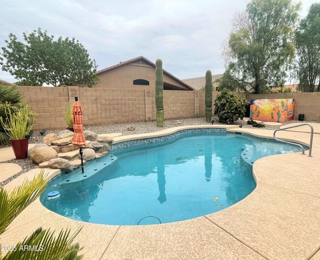 property at 416 E Chicory Pl