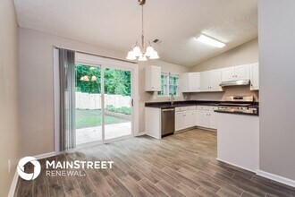 5097 Martins Crossing Rd in Stone Mountain, GA - Building Photo - Building Photo