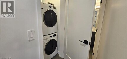 31 Mill St in Kitchener, ON - Building Photo - Building Photo