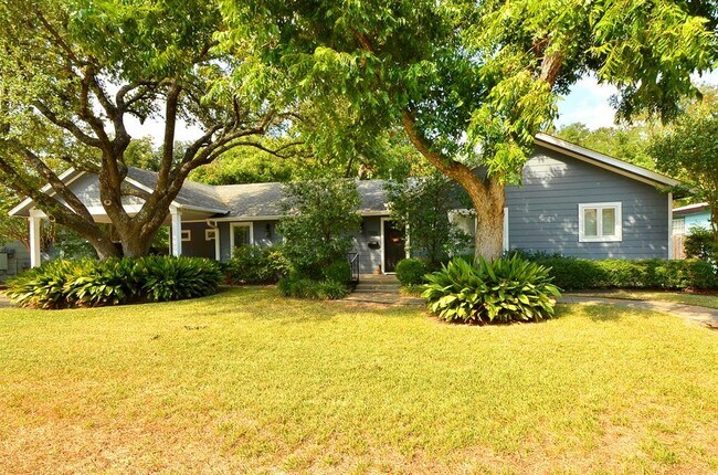 5018 Shoal Creek Blvd in Austin, TX - Building Photo - Building Photo
