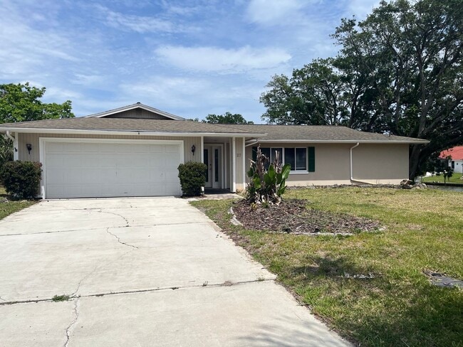 property at 27 Classic Ct S