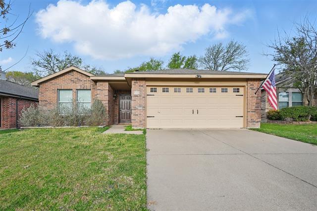 5225 Bedfordshire Dr in Fort Worth, TX - Building Photo