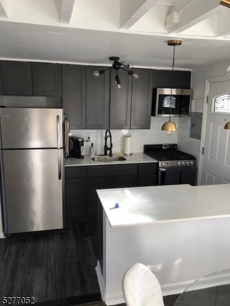 2 Beech Spring Dr in Summit, NJ - Building Photo - Building Photo
