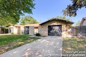 2107 Darwin Dr in San Antonio, TX - Building Photo - Building Photo