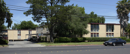 Sun Ridge Apartments in Concord, CA - Building Photo - Building Photo