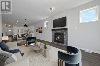 40 Riddell St in Augusta, ON - Building Photo - Building Photo