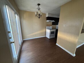 1102 Covey Ln-Unit -# B in Killeen, TX - Building Photo - Building Photo
