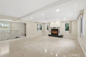 233 S Irena Ave in Redondo Beach, CA - Building Photo - Building Photo