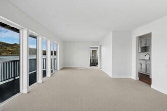 2038 Paradise Dr in Tiburon, CA - Building Photo - Building Photo