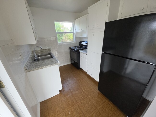 1044 W Highland Dr in Cocoa, FL - Building Photo - Building Photo