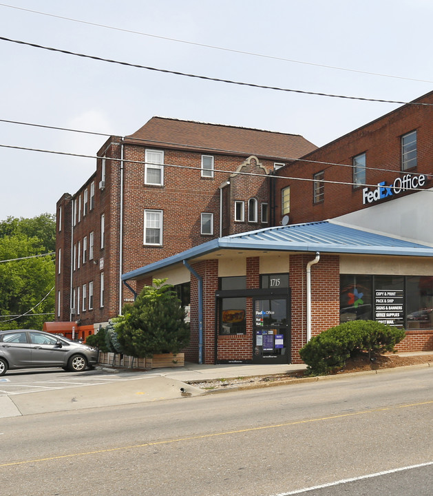 Monday Plaza in Knoxville, TN - Building Photo