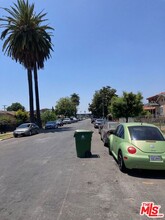 161 W 93rd St in Los Angeles, CA - Building Photo - Building Photo