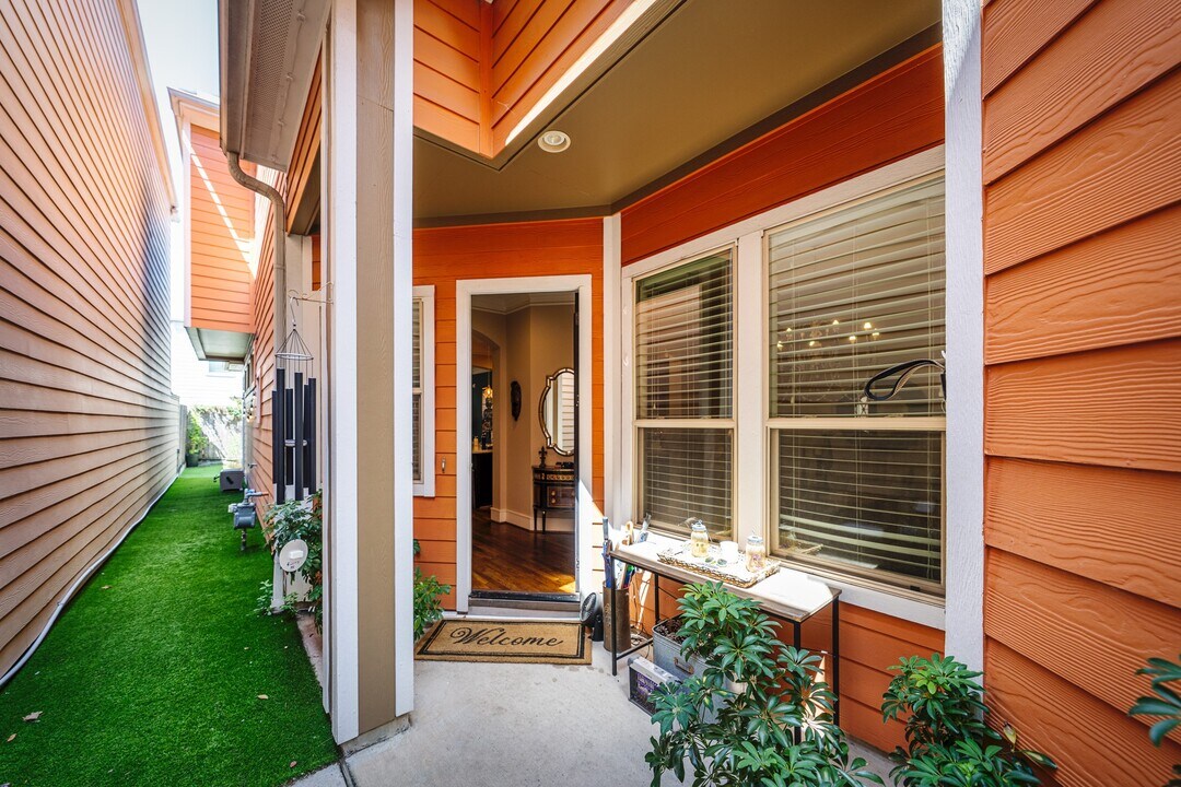 1134 Robbie St in Houston, TX - Building Photo
