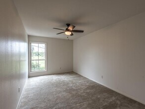 14703 Barryknoll Ln in Houston, TX - Building Photo - Building Photo