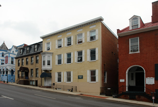 160 W Washington St in Hagerstown, MD - Building Photo - Building Photo