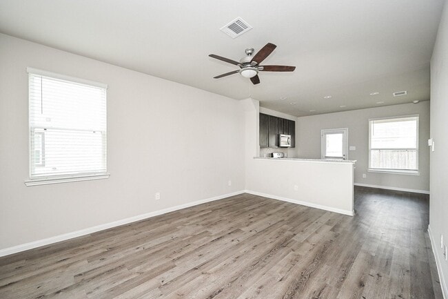 property at 2710 Hoffman Ln