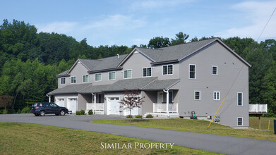 1 - 14 Lois Ln in Danville, NH - Building Photo - Building Photo