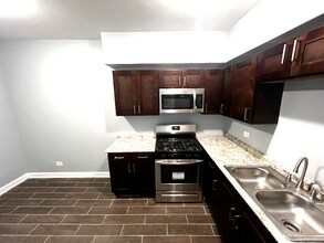 10410 S Maryland Ave in Chicago, IL - Building Photo - Building Photo