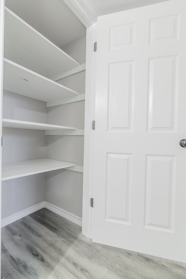 property at 105 Willwood Dr