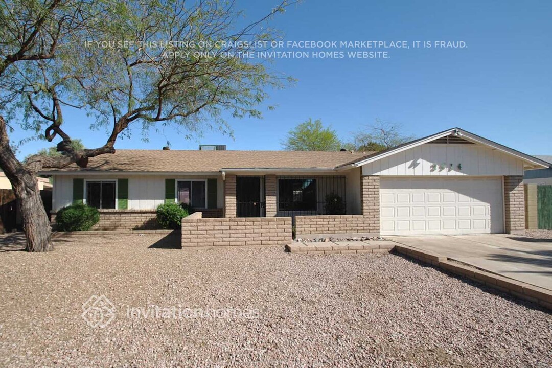 2514 W Roveen Ave in Phoenix, AZ - Building Photo