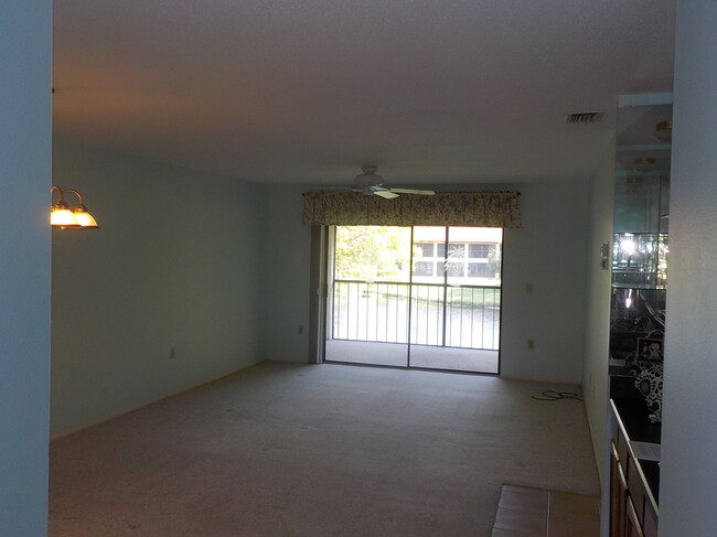 764 Avenida Estancias in Venice, FL - Building Photo - Building Photo