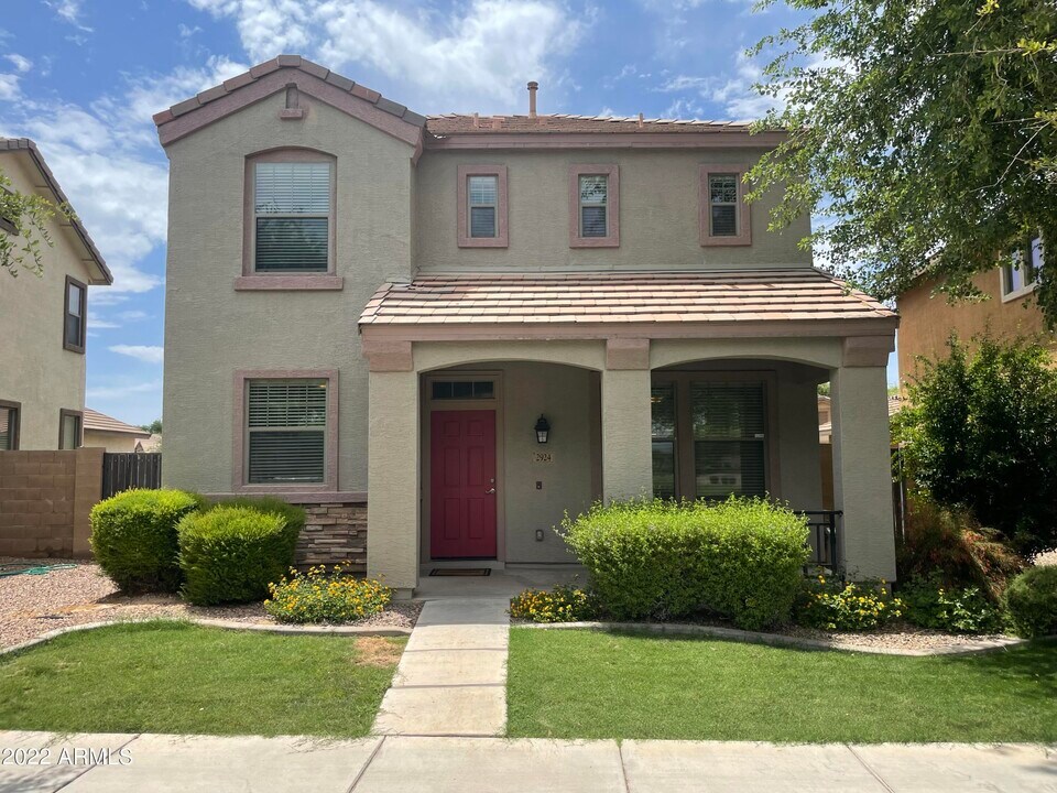 2924 S Cole Dr in Gilbert, AZ - Building Photo
