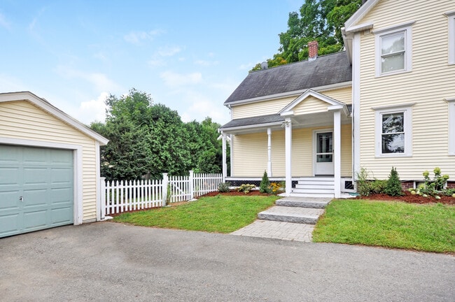 1295 Main St, Unit #2