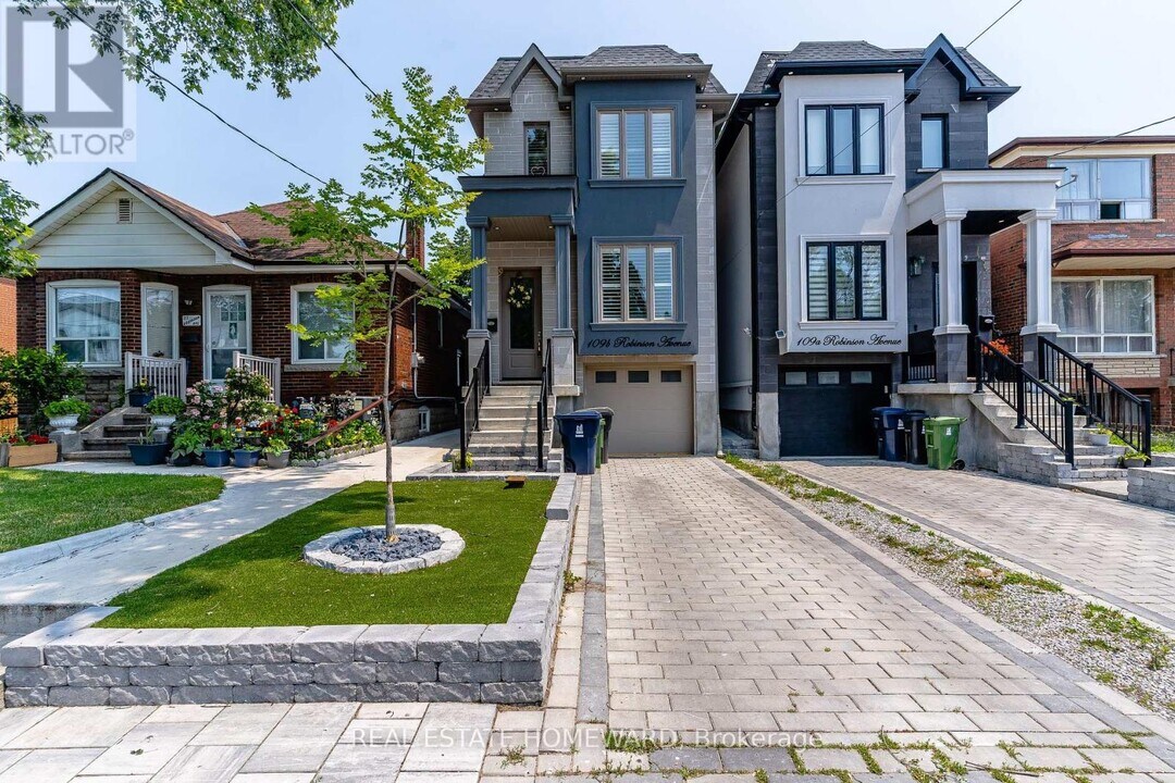 109B Robinson Ave in Toronto, ON - Building Photo