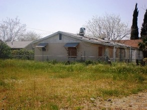 226 W 5th St in San Jacinto, CA - Building Photo - Building Photo