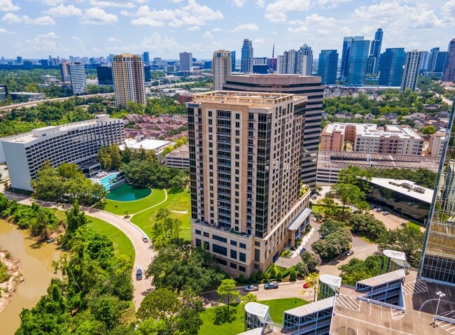 7 Riverway in Houston, TX - Building Photo - Building Photo