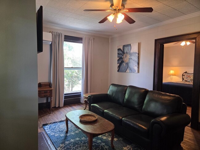 403 W Flower St, Unit A