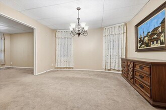 98 W 47th St in Bayonne, NJ - Building Photo - Building Photo