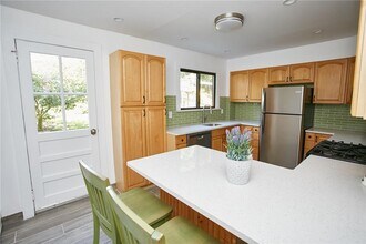44 Chester Pl in New Rochelle, NY - Building Photo - Building Photo