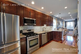 607 14th Pl NE in Washington, DC - Building Photo