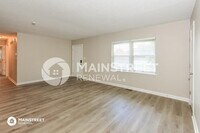 2724 Hutton Rd photo'