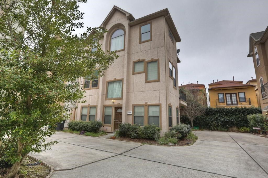 1315 Birdsall St in Houston, TX - Building Photo