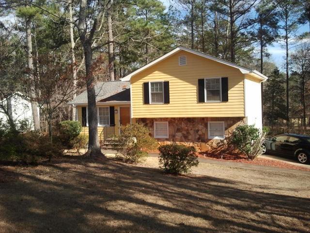 property at 4656 Bristol Dr SE