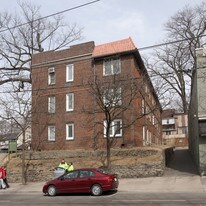 Green Gables in Toronto, ON - Building Photo