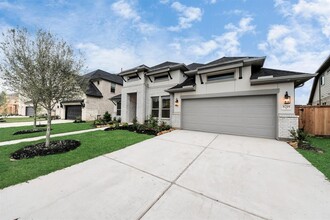 8718 Incandesce Rise Dr in Richmond, TX - Building Photo - Building Photo