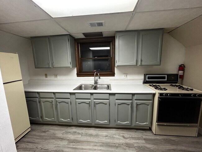 106 Warsaw St, Unit 106 Warsaw Unit 2 in La Porte, IN - Building Photo - Building Photo