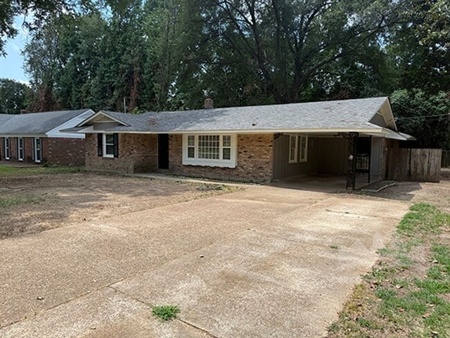 4801 Dianne Dr in Memphis, TN - Building Photo - Building Photo